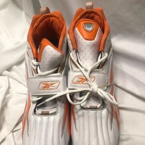 REEBOK MEN'S WHT/ORA MOLDED FOOTBALL CLEATS Sz 16